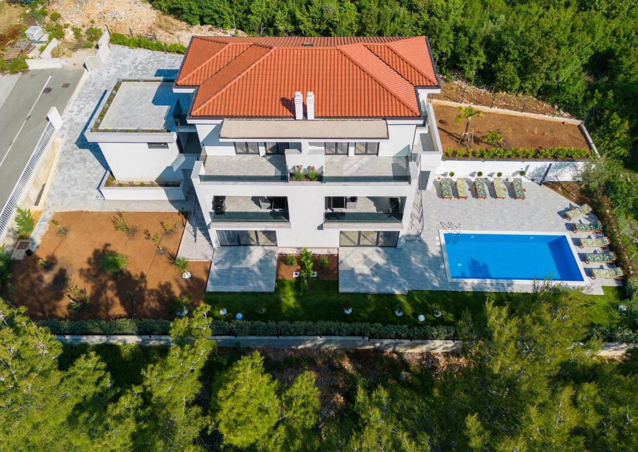 Apartments Paola & Karla With Pool Крк Экстерьер фото